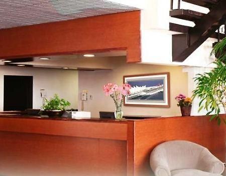 Comfort Inn Vancouver Airport Richmond Bagian luar foto
